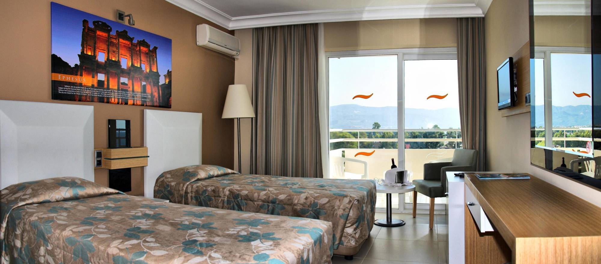 Ephesia Hotel Кушадасъ Стая снимка
